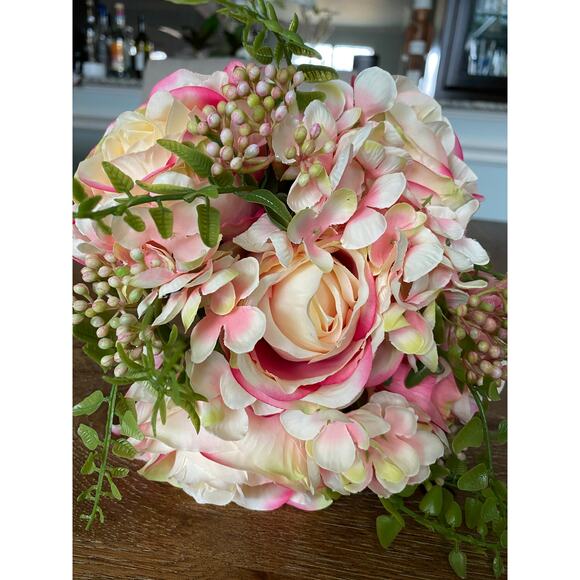 Mauve Cream-colored Artifical Rose Hydrangea Berry Bouquet 10" - Picture 1 of 5